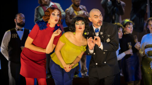 CRITIQUE – Cendrillon à Québec : de cousette à top-modèle