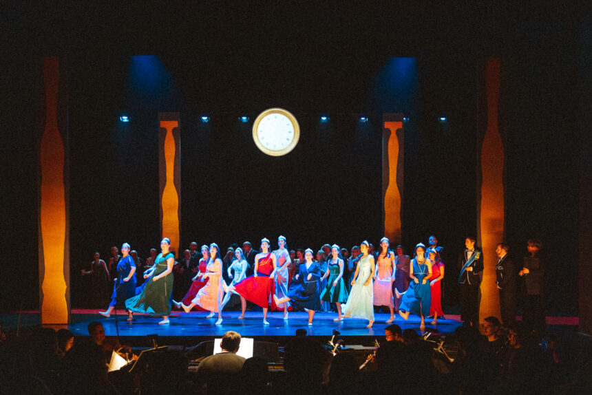 CRITIQUE – Du mysticisme dans Cendrillon à l’Opéra du Royaume